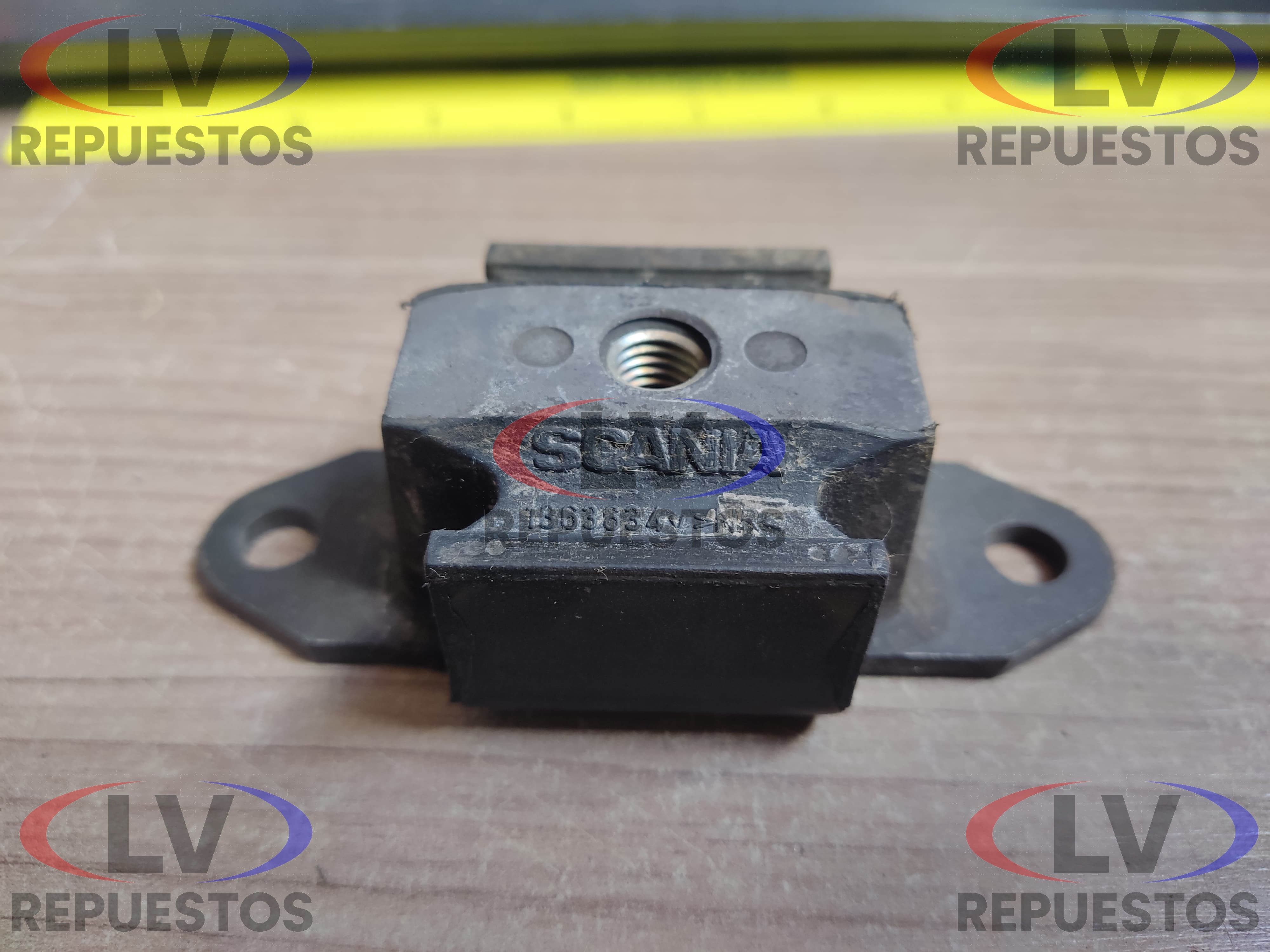 SOPORTE RADIADOR INTERCOOLER SC S4 SCANIA ORIGINAL